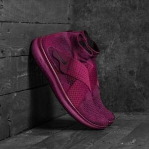 RARE Nike Free Run Motion Flyknit 2017 Shoes